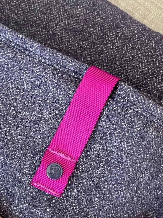 Lululemon Vinyasa Scarf - Picture 6 of 8